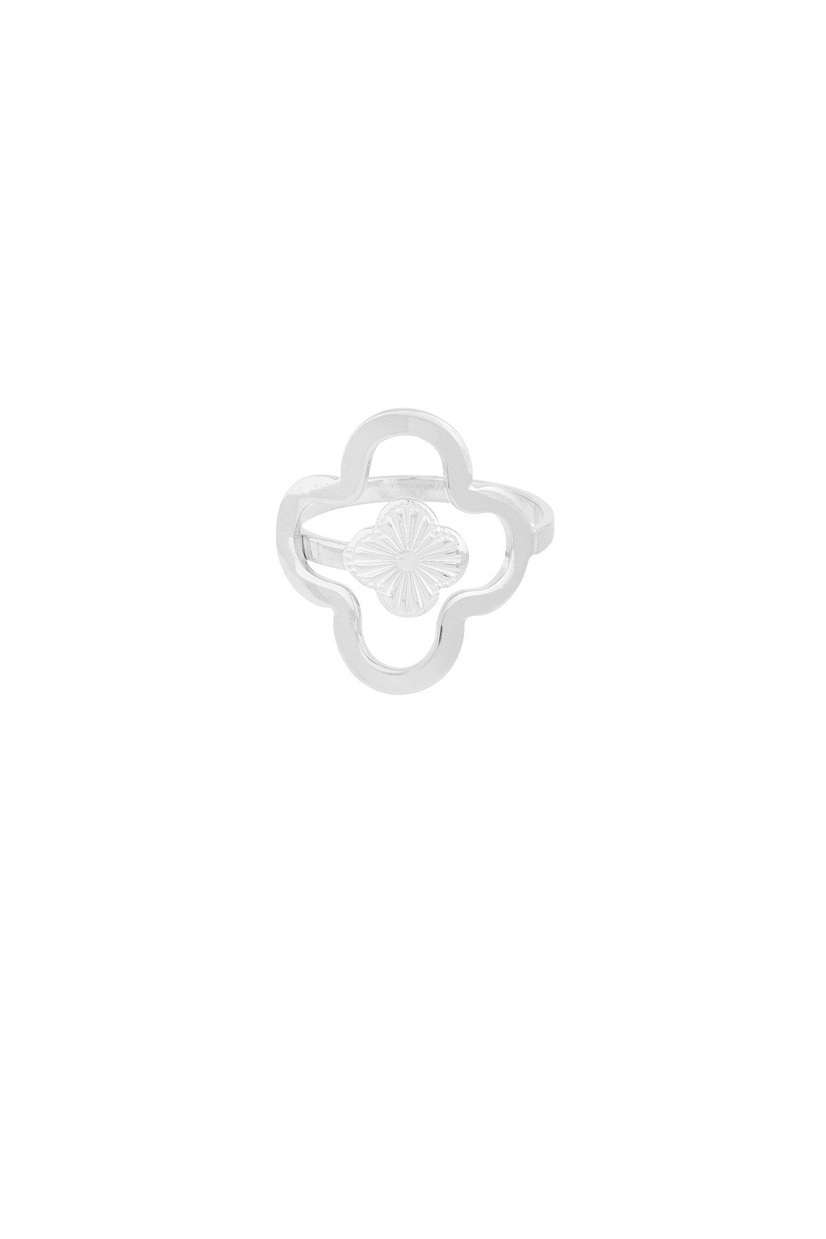 Lucky leaf ring