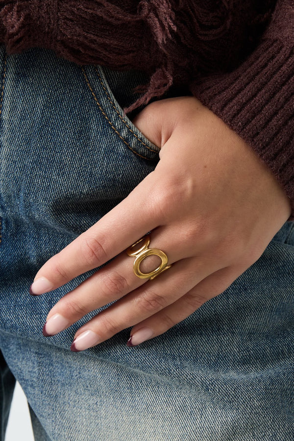 Ring mia
