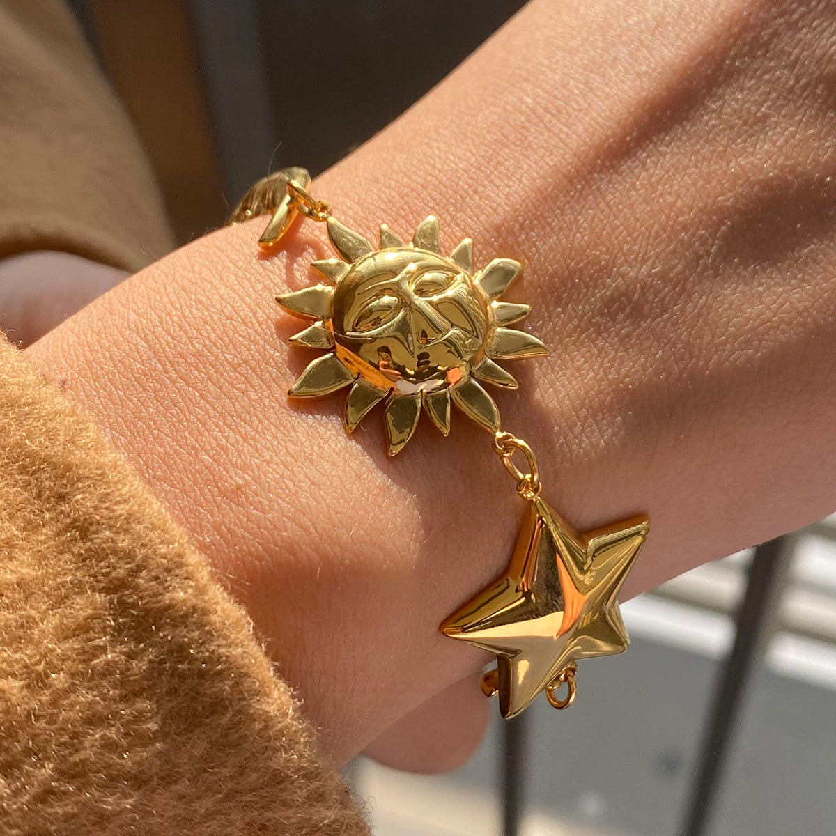 Armband universe